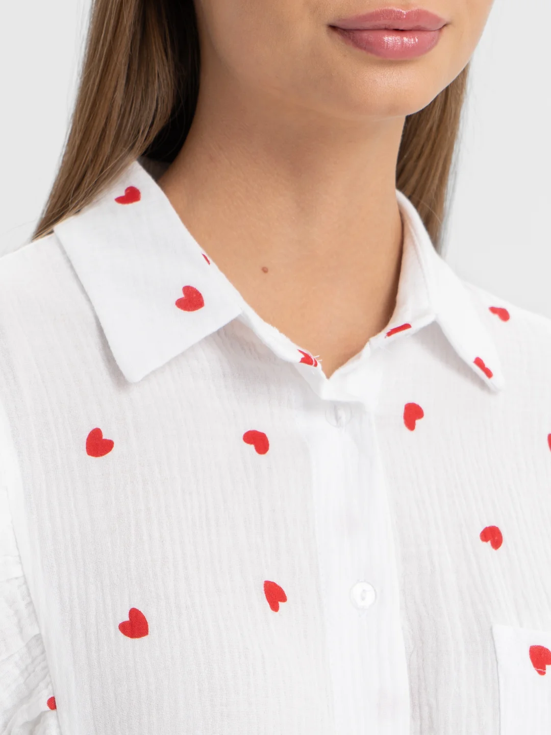 Белый костюм муслиновый женский, с шортами и рубашкой Izy Wear
