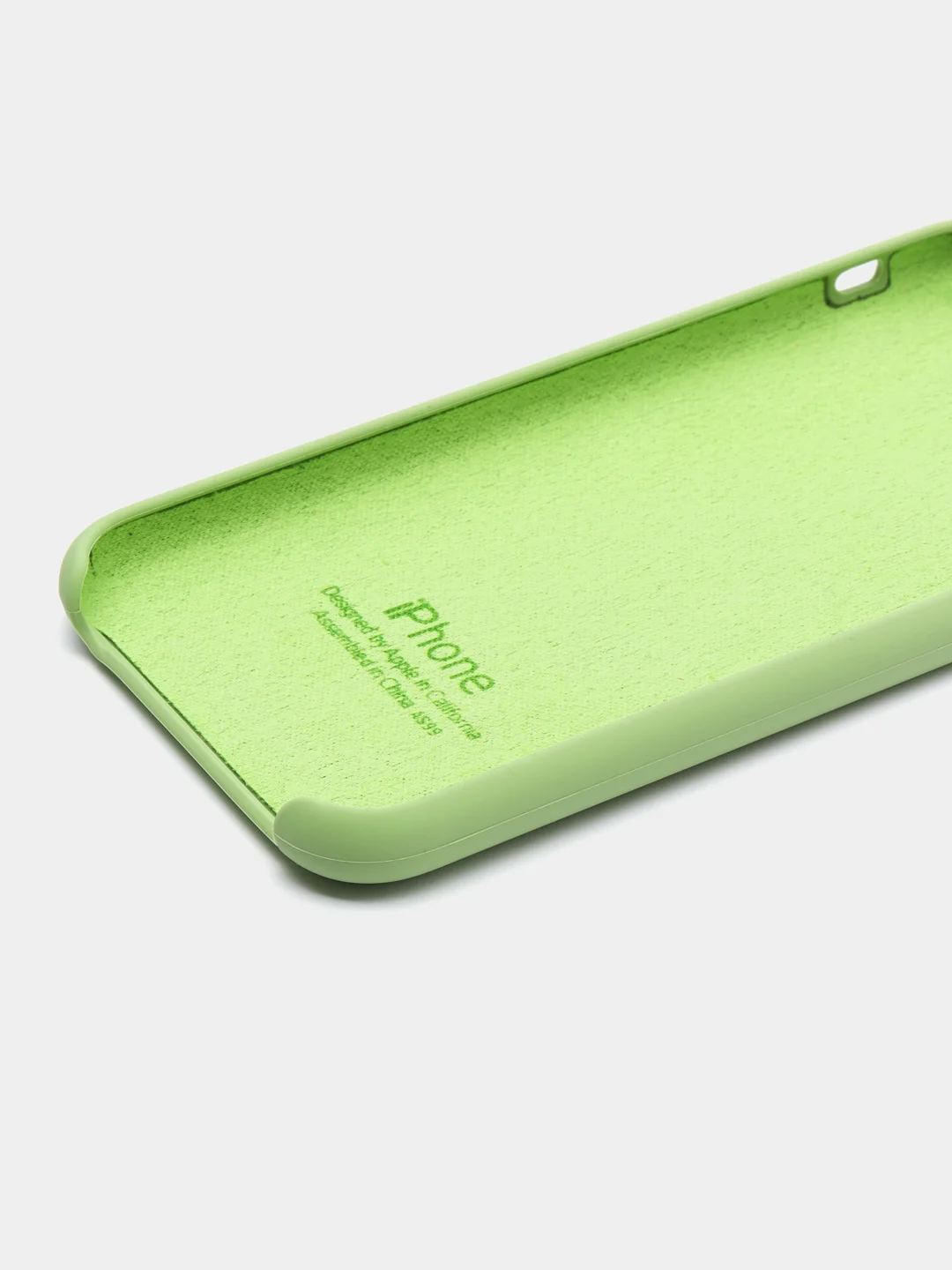 Салатовый чехол Silicone Case для iPhone XR, с открытым низом
