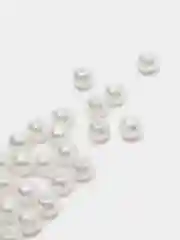 Белый набор бусин