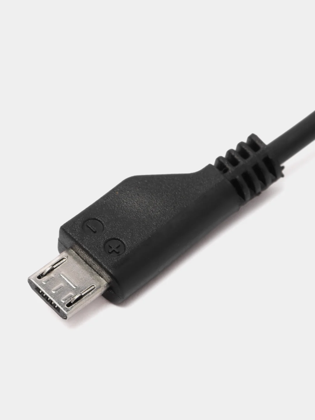 Автомобильное зарядное устройство для сотового телефона с кабелем MICRO USB