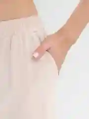 Бежевый женский костюм двойка
