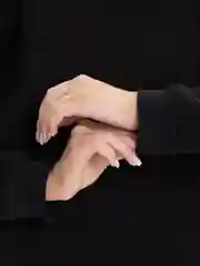Черный свитшот утепленный, с горловиной