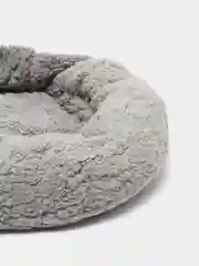 Лежанка для собак и кошек "Уют", мягкий мех, 45 х 35 х 11 см, серая