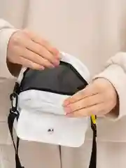 Белый сумка через плечо, унисекс