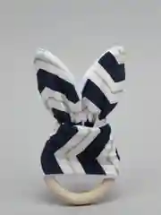 Синий грызунок деревянный