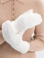 Варежки женские, белые, вязанные