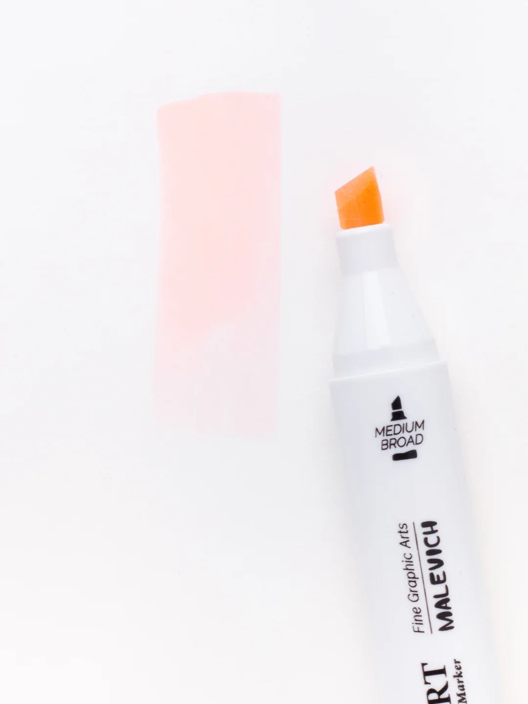 Маркер спиртовой Малевичъ GrafArt Brush, Оттенки розового, 1 шт