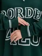 Зеленый женский, удлинённый свитер