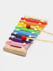 Красный детский металлофон (ксилофон)