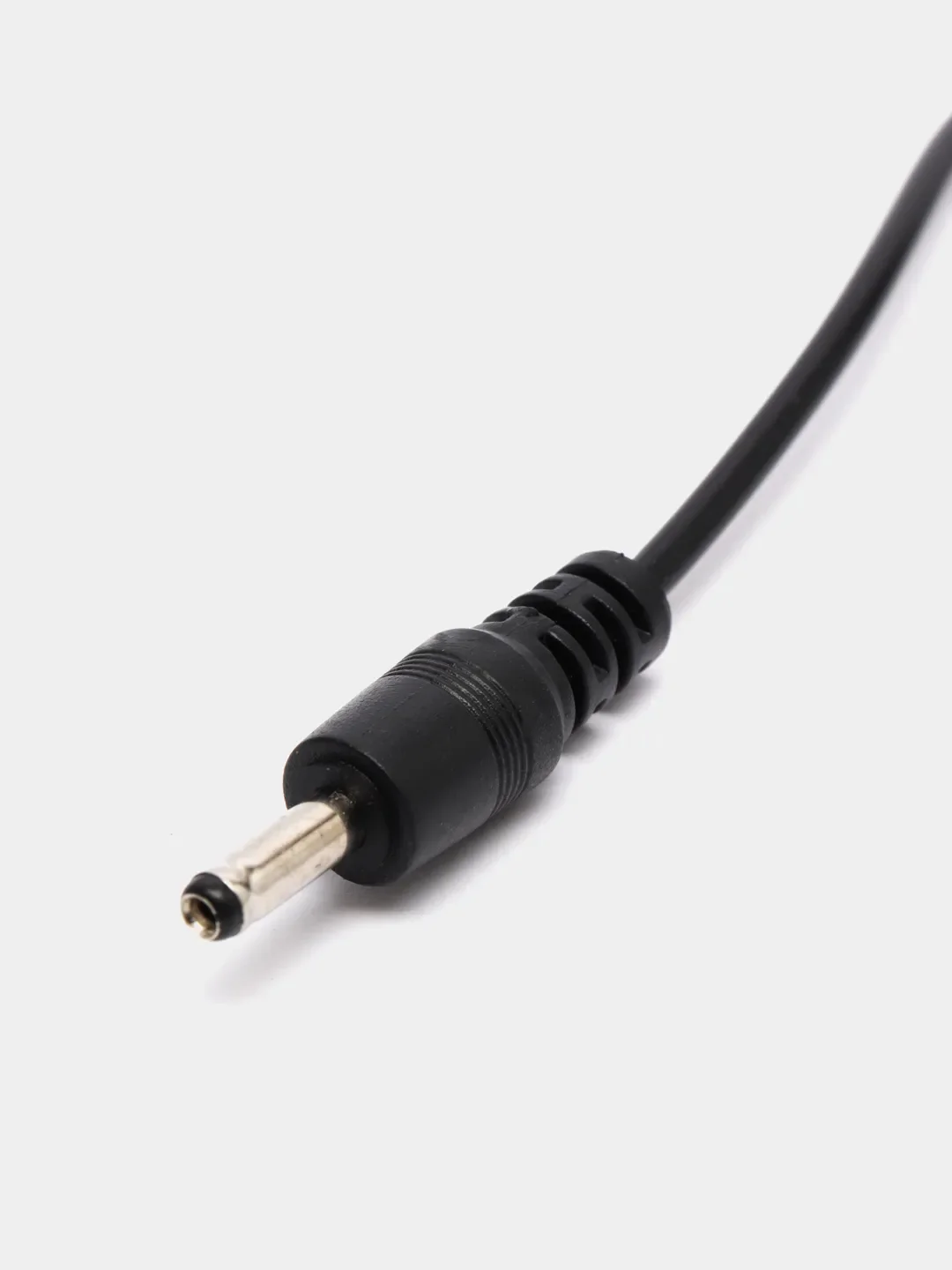 Черный кабель usb на штекер 3.5 мм