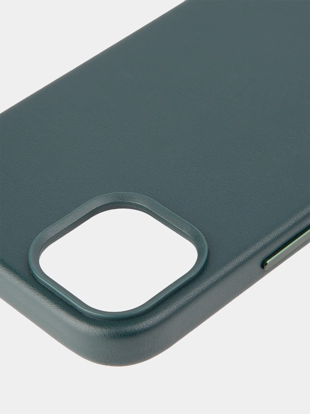 Тёмно-зелёный чехол MagSafe для iPhone 14 Plus кожаный BROSCORP из экокожи с защитой камер, микрофиброй