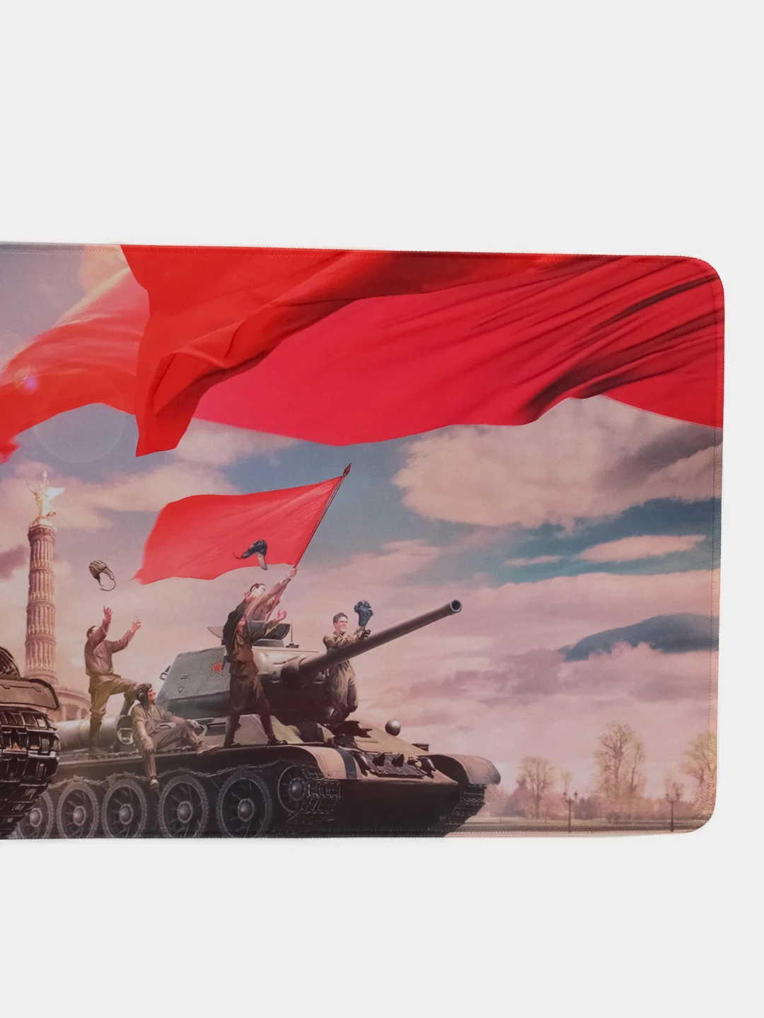 Алый коврик для мыши и клавиатуры "Танки", 800 х 300 мм