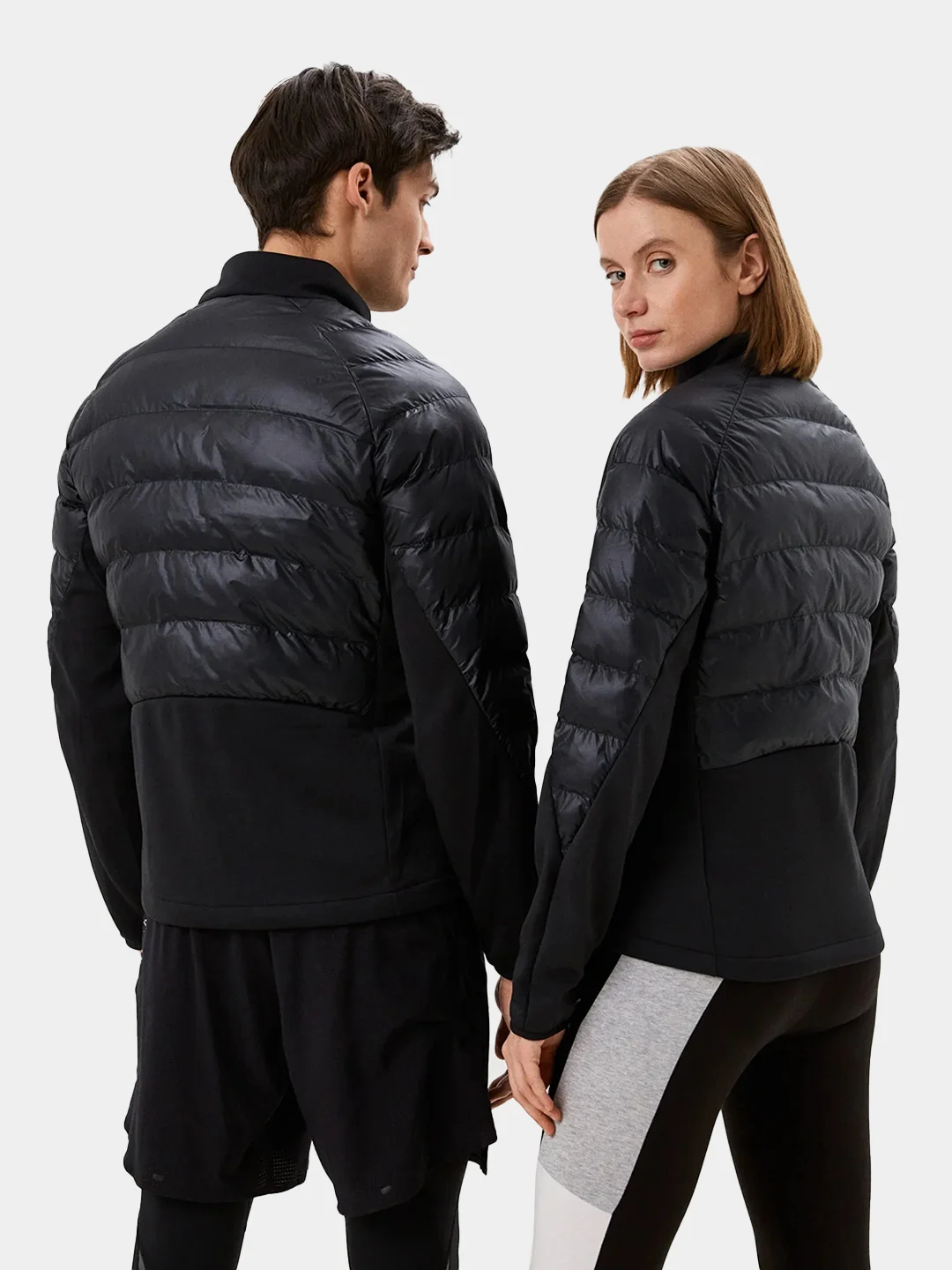 Черный куртка мужская REEBOK HG8926 OW TW+GR HYBRID JACKET