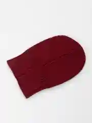 Багровый шапка однотонная