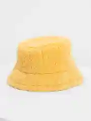 Желтый панама зимняя