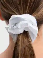 Белый резинки для волос