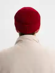 Белый шапка бини