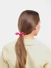 Конфетный резинка для волос с ушками в горошек
