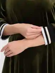 Зелёный хаки вечернее платье, велюр, бархат, большие размеры, без принта к 8-му марта