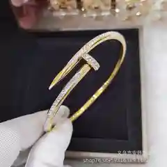 Золотой браслет женский картье гвоздь