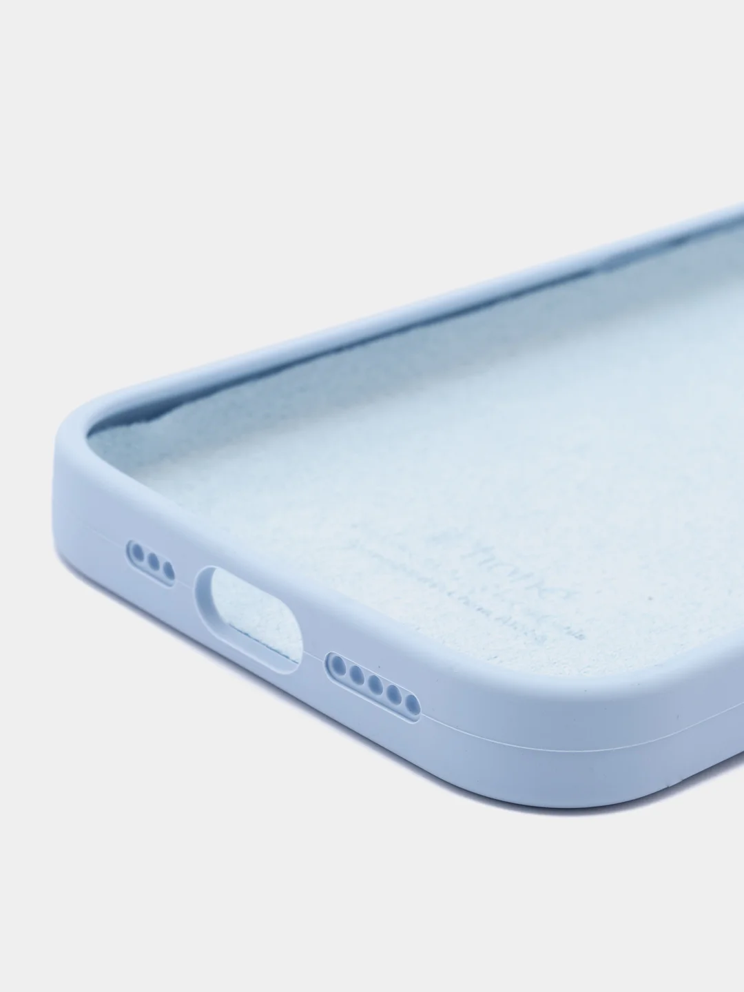 Небесно-голубой чехол Silicone Case для iPhone 15, 15 Plus, 15 Pro, 15 Pro Max, Ultra с закрытым низом
