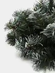 Хвойный венок, белоснежный