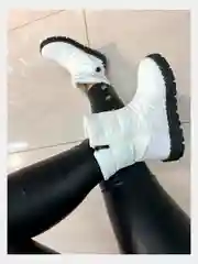 Белый дутики женские зимние