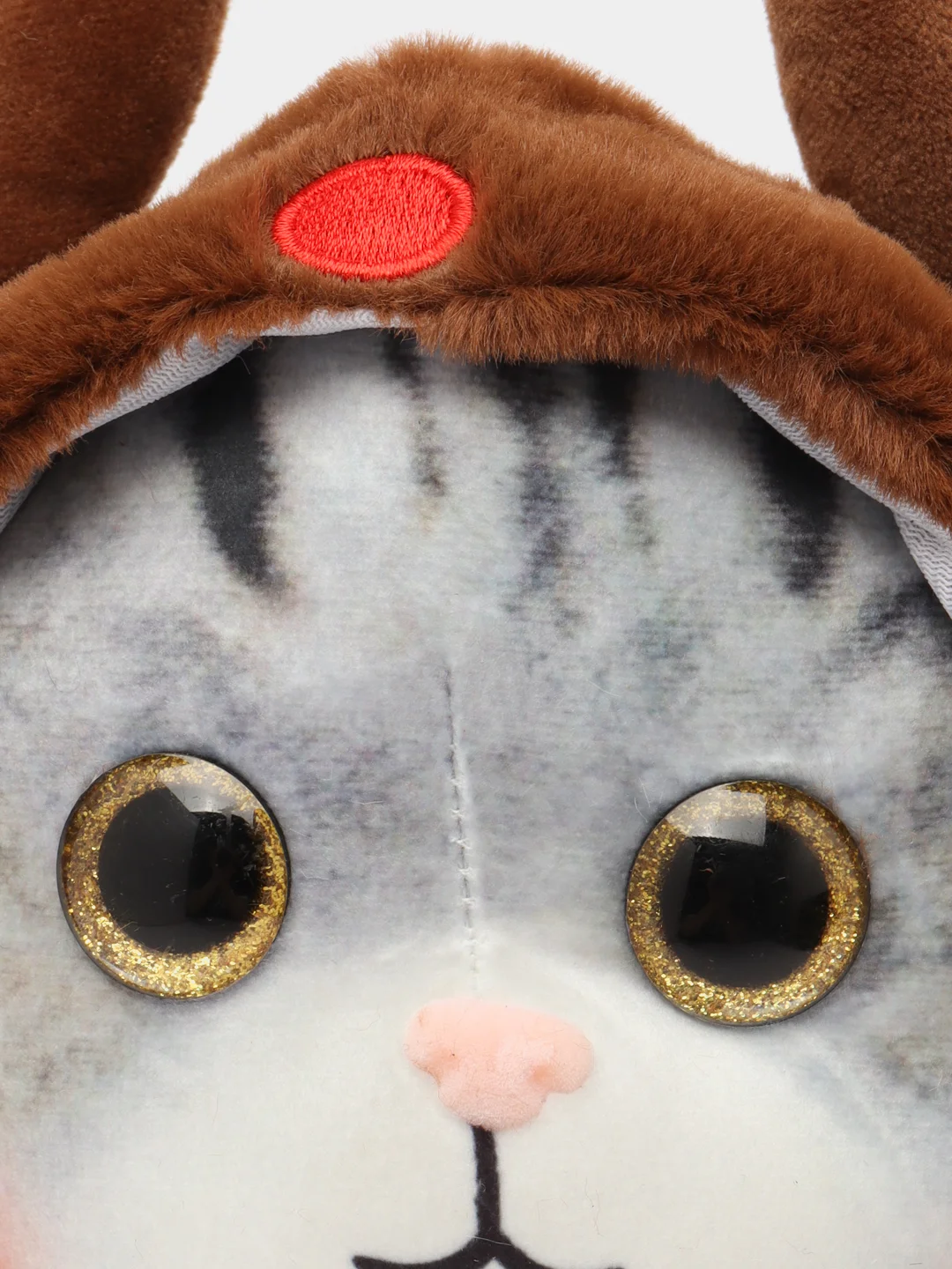 Коричневый мягкая игрушка кошка в костюме, плюшевая с бубенцом, 24 см