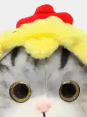 Желтый мягкая игрушка кошка в костюме, плюшевая с бубенцом, 24 см
