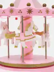 Розовый музыкальная игрушка "Карусель с лошадками", заводная, с подсветкой