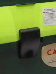 Зеленый зимний ящик для рыбалки