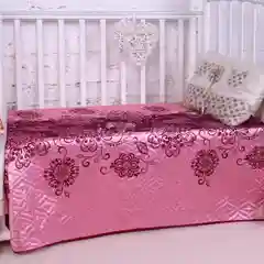 Розовый покрывало в детскую кроватку 110*140 см