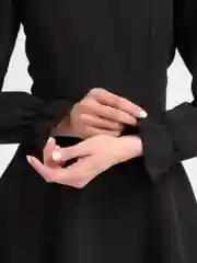 Женское платье черное