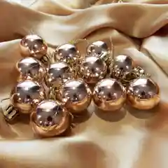 Елочные игрушки