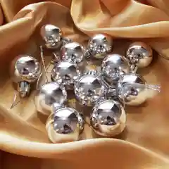Елочные игрушки