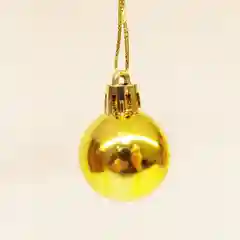 Разноцветный елочные игрушки