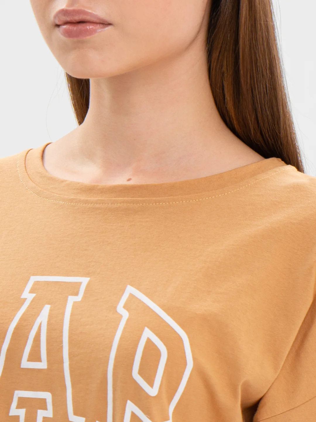 Карамельный футболка свободного кроя, однотонная, oversize с принтом GAP