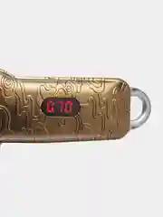 Мощная брутальная беспроводная машинка для стрижки волос, 4 насадки, с дисплеем