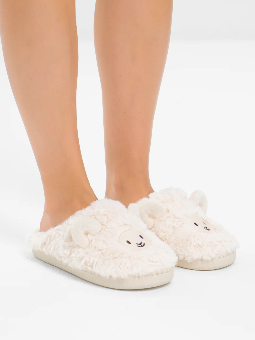 Домашние тапочки женские Little sheep