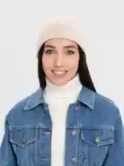 Светло-бежевый шапка женская