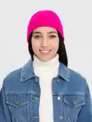 Фуксия шапка женская