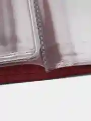 Багровый обложка на автодокументы
