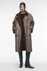 Коричневый дубленка женская Befree oversize