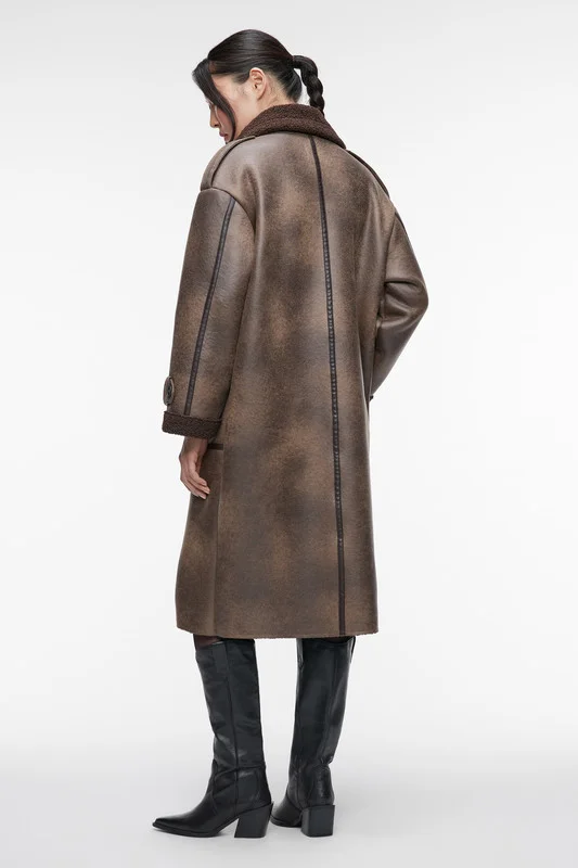 Коричневый дубленка женская Befree oversize