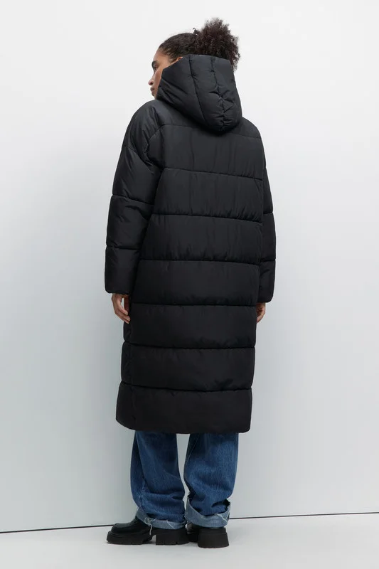 Черный пальто женское Befree oversize стеганое длинное с капюшоном