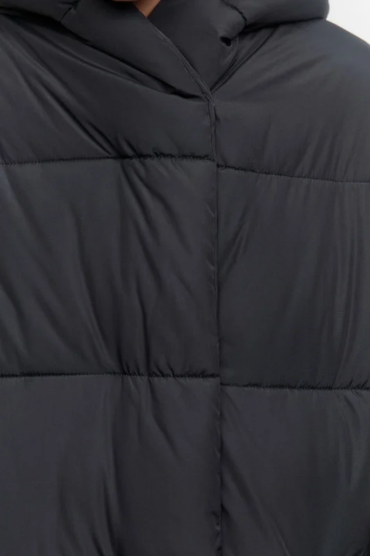 Черный пальто женское Befree oversize стеганое длинное с капюшоном