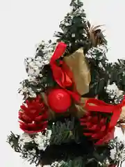 Красный настольная искусственная ёлка, с красными бантами, 20 см