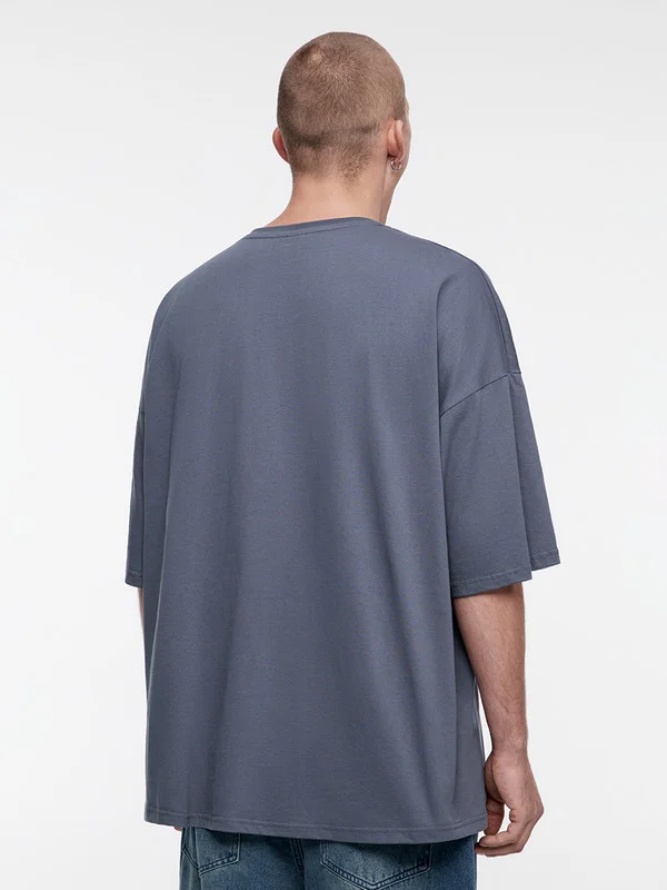 Серый футболка мужская Befree+ oversize с принтом в стиле метаверс