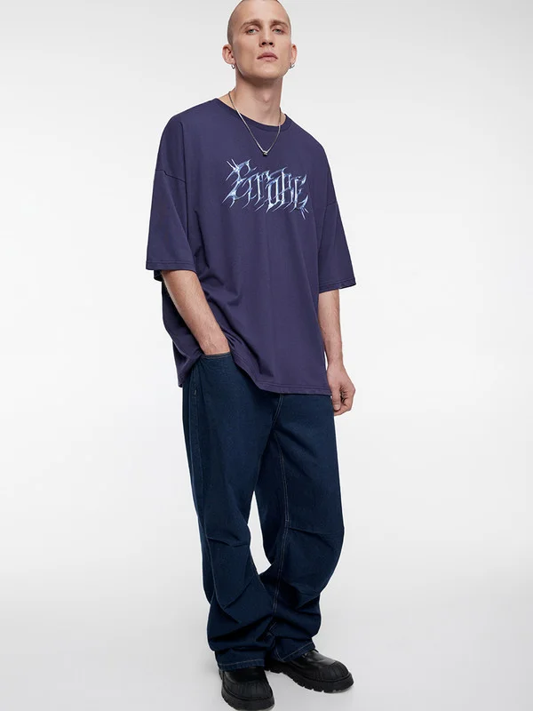 Фиолетовый футболка мужская Befree+ oversize с принтом в стиле метаверс