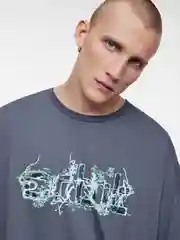 Серый футболка мужская Befree+ oversize с принтом в стиле метаверс